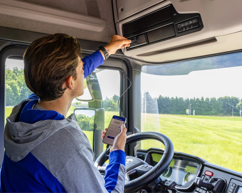 Driver recording tachograph wth myTacho mobile app